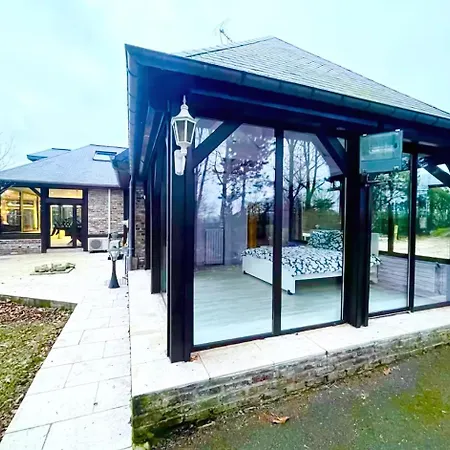 La Normande - Piscine - Jaccuzzi Encastre - Wifi Fibre - 6 - 4 Tv 4k - Jeux Enfants - Luxe Villa